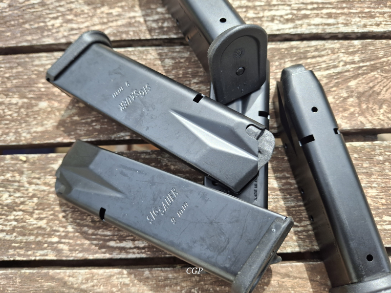 Sig Sauer P228 / P229 - 5 Magazine , fabrikneu 9x19 - 13 Rds. – Bild 2