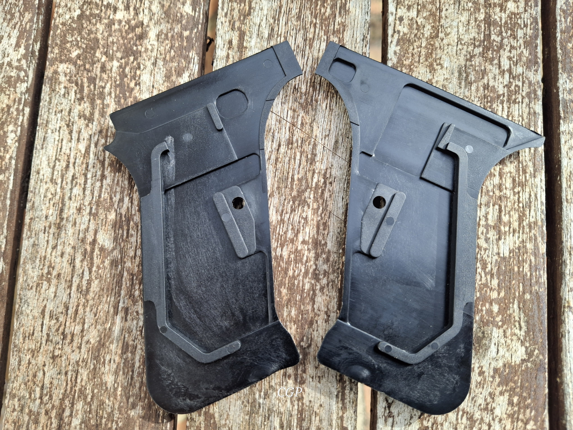 Heckler & Koch H&K P7 PSP Griffschalen - X-treme Grip - handpunziert ! – Bild 3