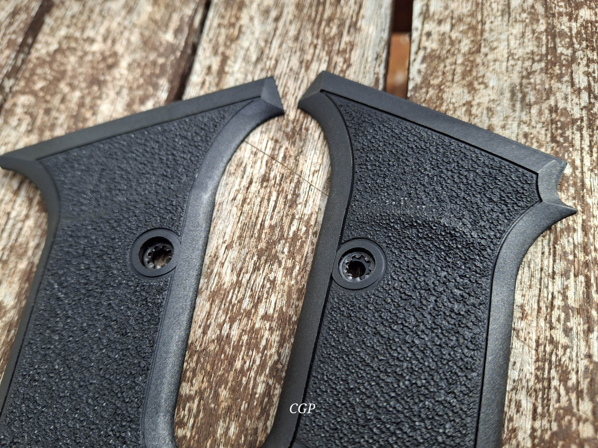 Heckler & Koch H&K P7 PSP Griffschalen mit Fingerauflage - selten ! – Bild 2