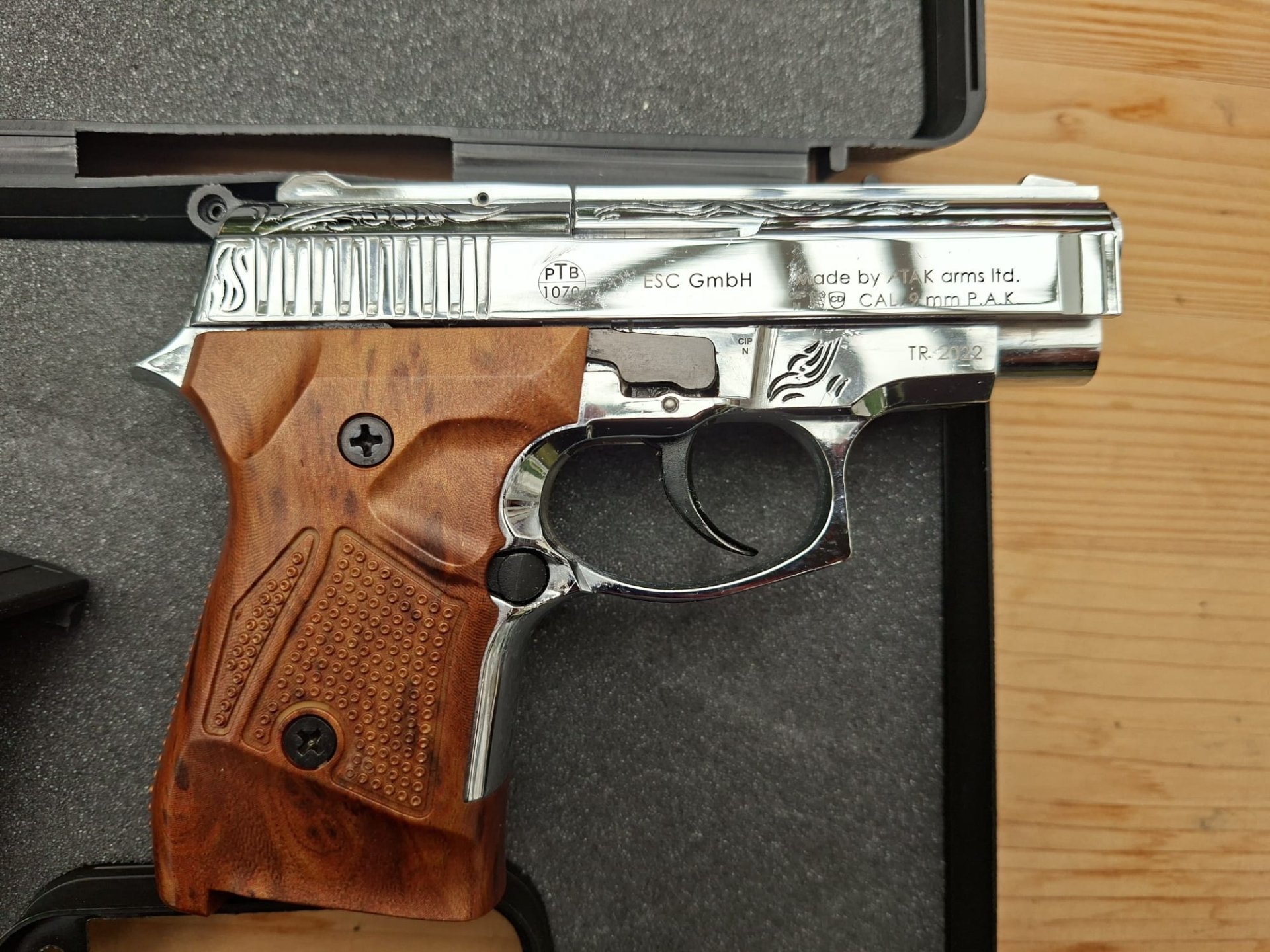 Zoraki 914 Schreckschuss Pistole Kal. 9mm P.A.K. Chrom Graviert – Bild 2