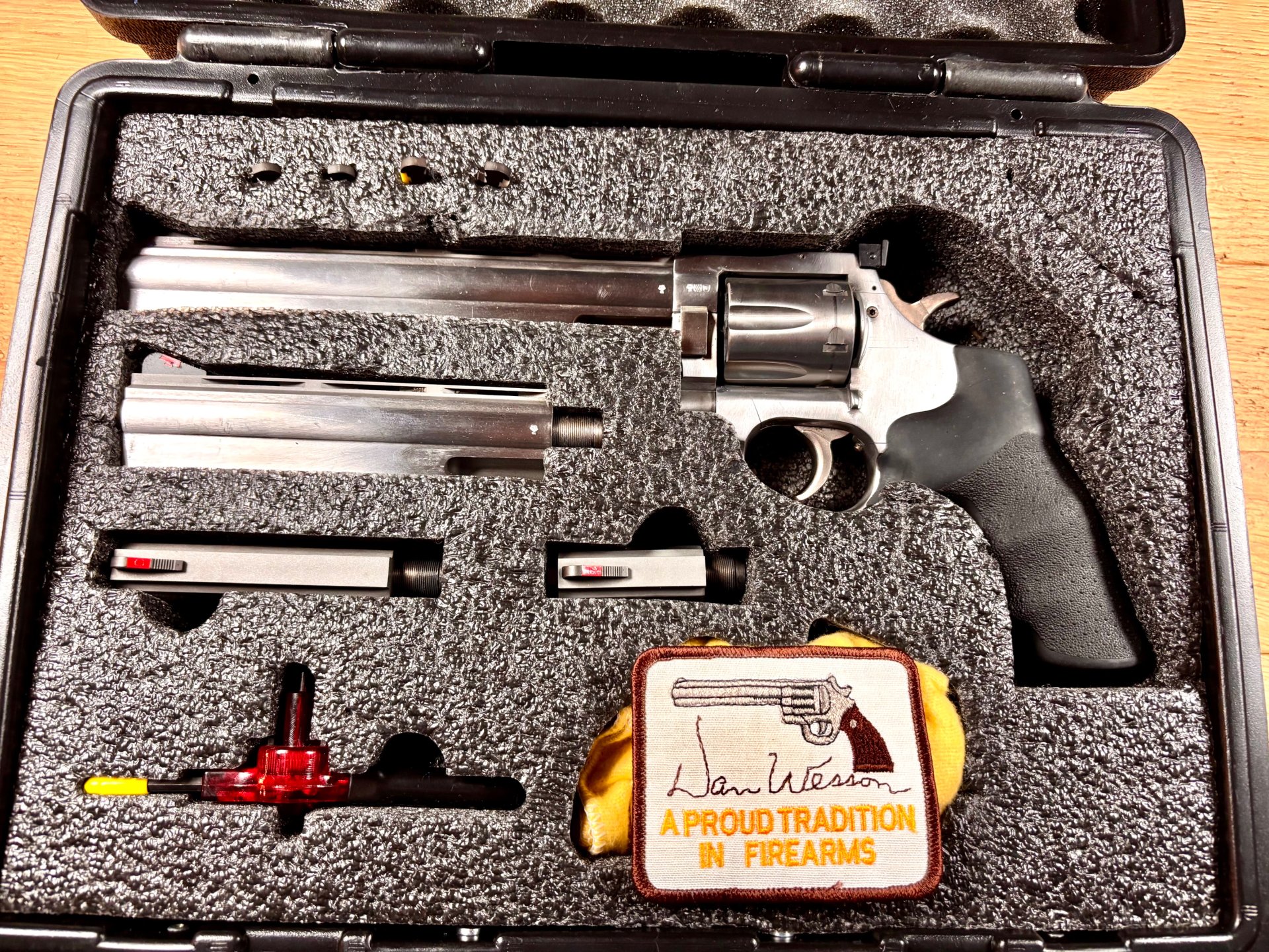 Revolver Dan Wesson Mod. 715 - V - LL 8” Kal. .357Mag komplett set mit Wechselläufen 6” 4” & 2,5” – Bild 7