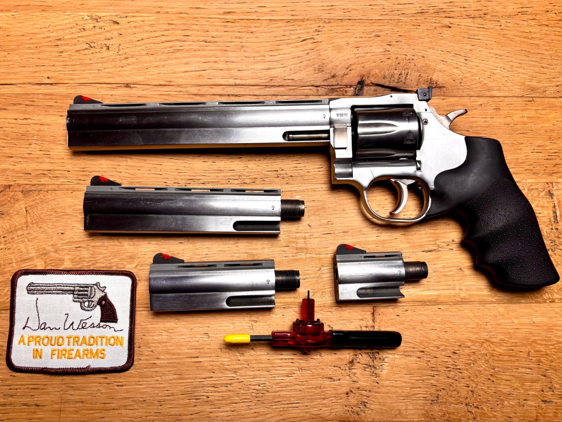 Revolver Dan Wesson Mod. 715 - V - LL 8” Kal. .357Mag komplett set mit Wechselläufen 6” 4” & 2,5” – Bild 1