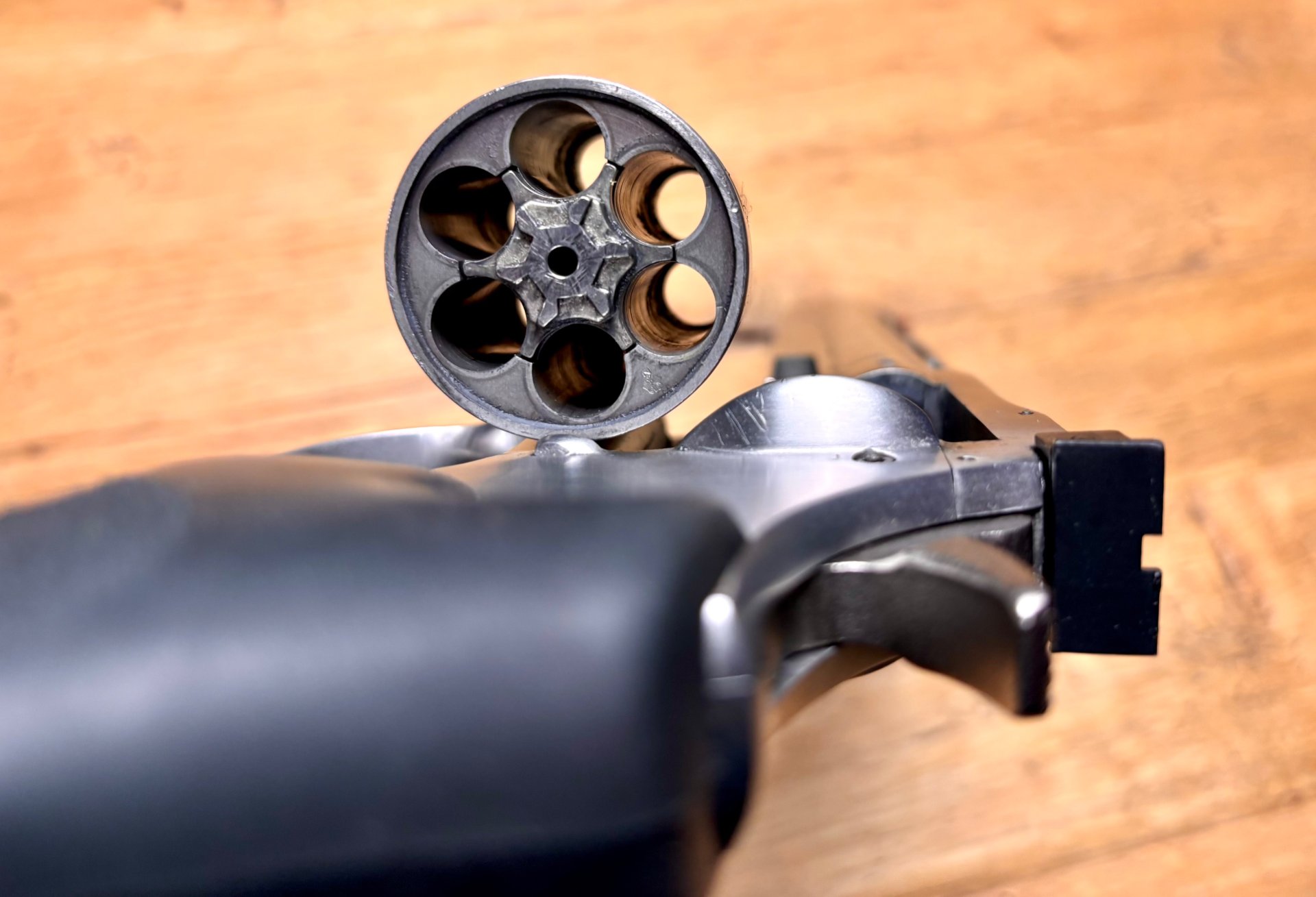 Revolver Dan Wesson Mod. 715 - V - LL 8” Kal. .357Mag komplett set mit Wechselläufen 6” 4” & 2,5” – Bild 4