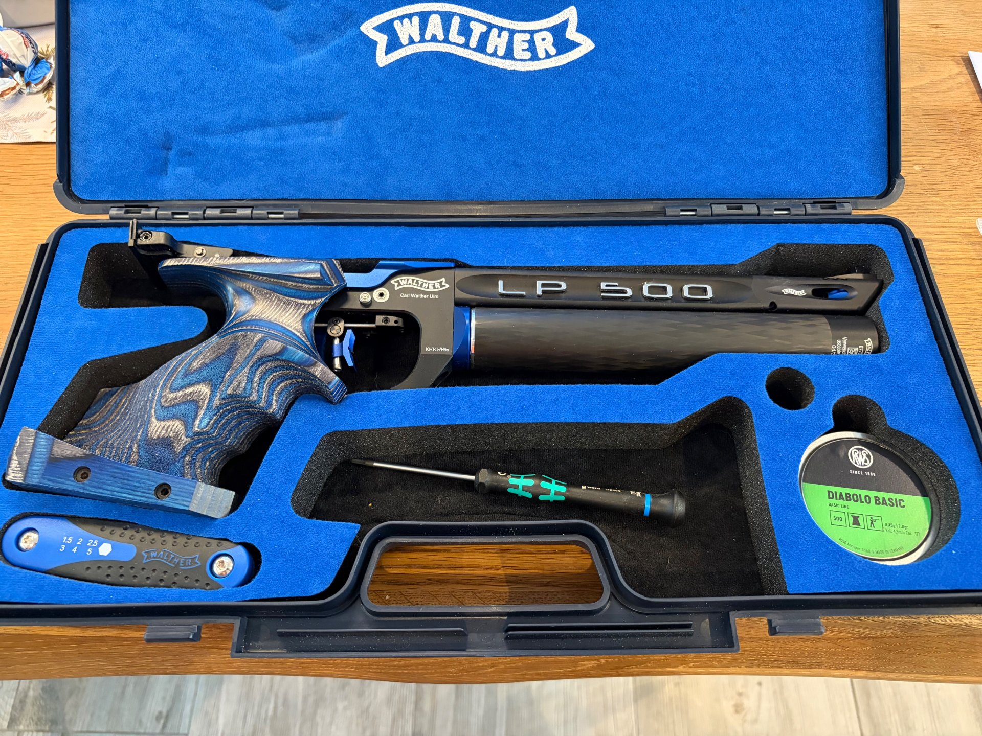 Matchpistole Walther LP 500 Meistermanufaktur Blau – Bild 1