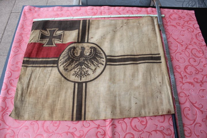 WkI. Original Fahne Kaiserliche Marine. In altersbedingt noch gutem Zustand. – Bild 1