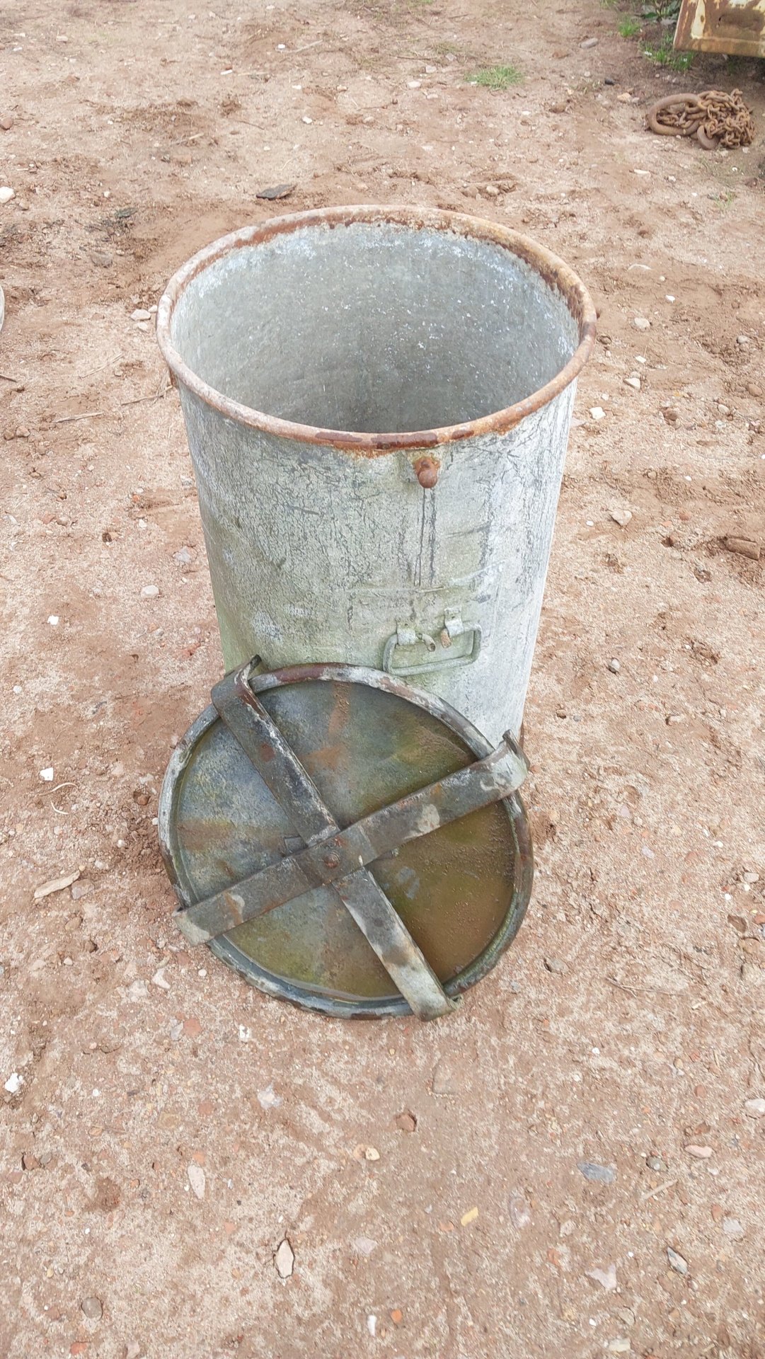 Pulverfass Muna – Bild 2
