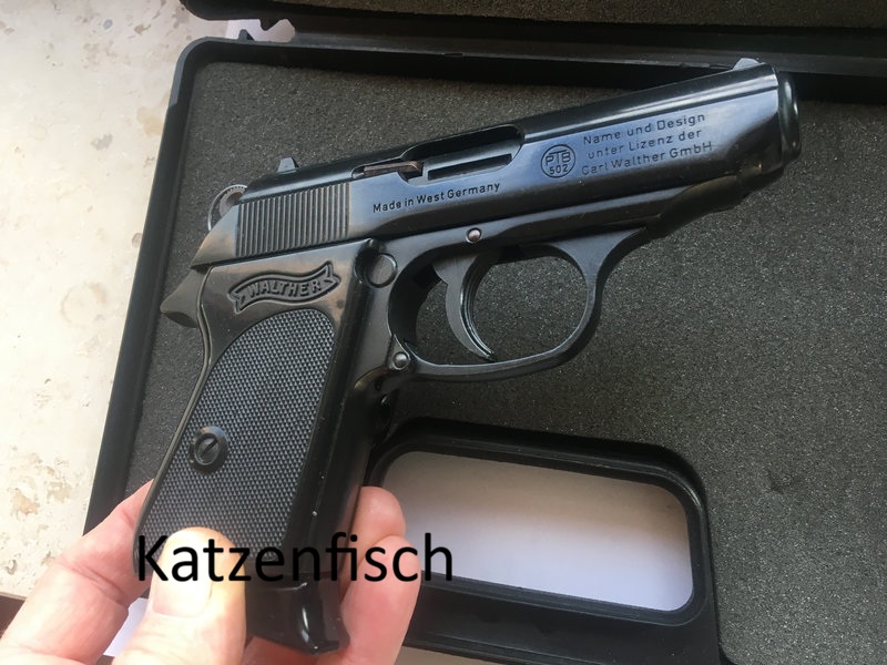 Walther PPK von 1993, orig. verpackt, hochglanzbrüniert mit goldener Schrift,Stahlhahn, Mega Zustand – Bild 2