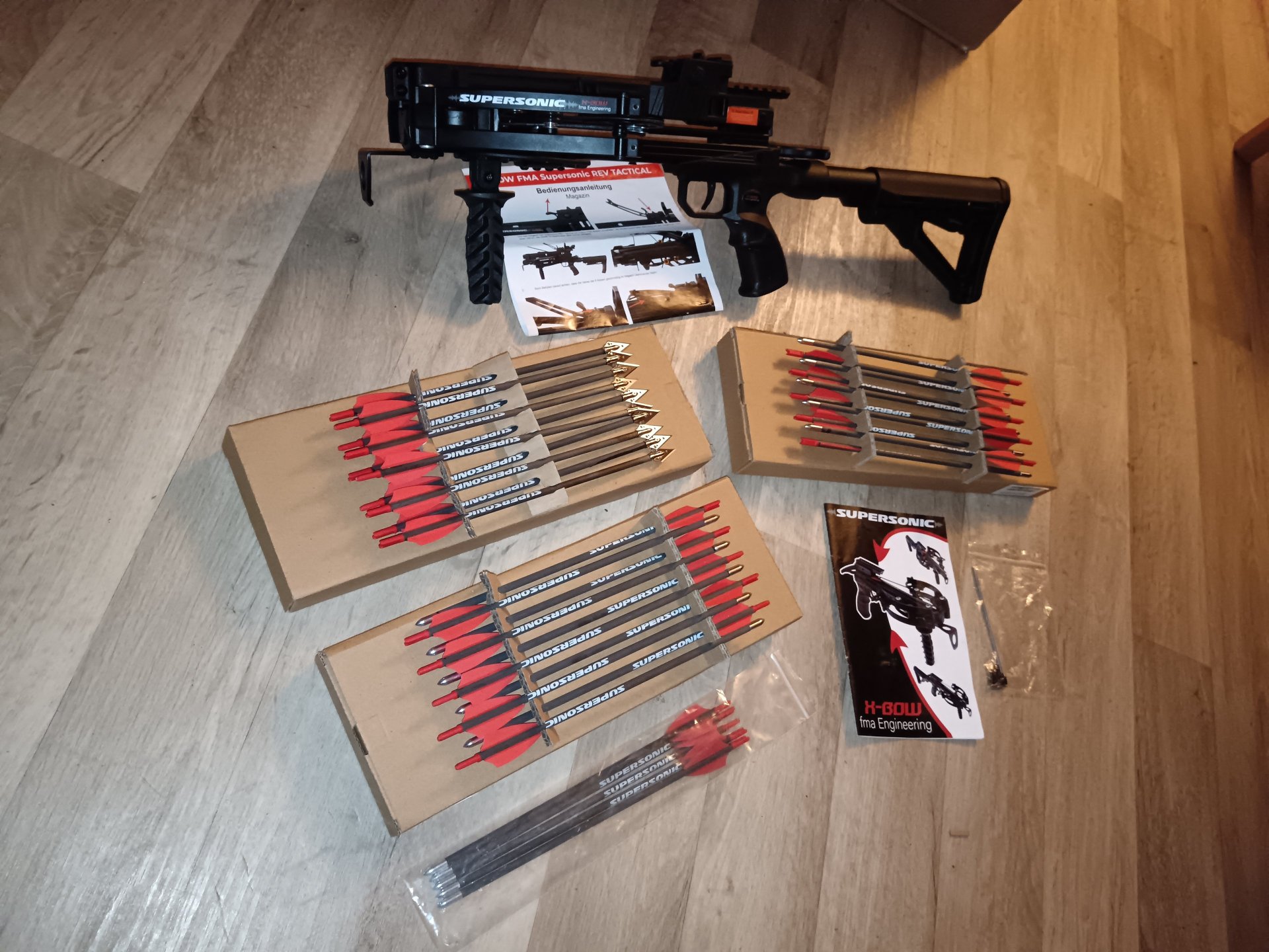 NEU! Supersonic Tactical + 35 Bolzen, 10 Jagdspitzen Pistolen -Magazin-Armbrust – Bild 5