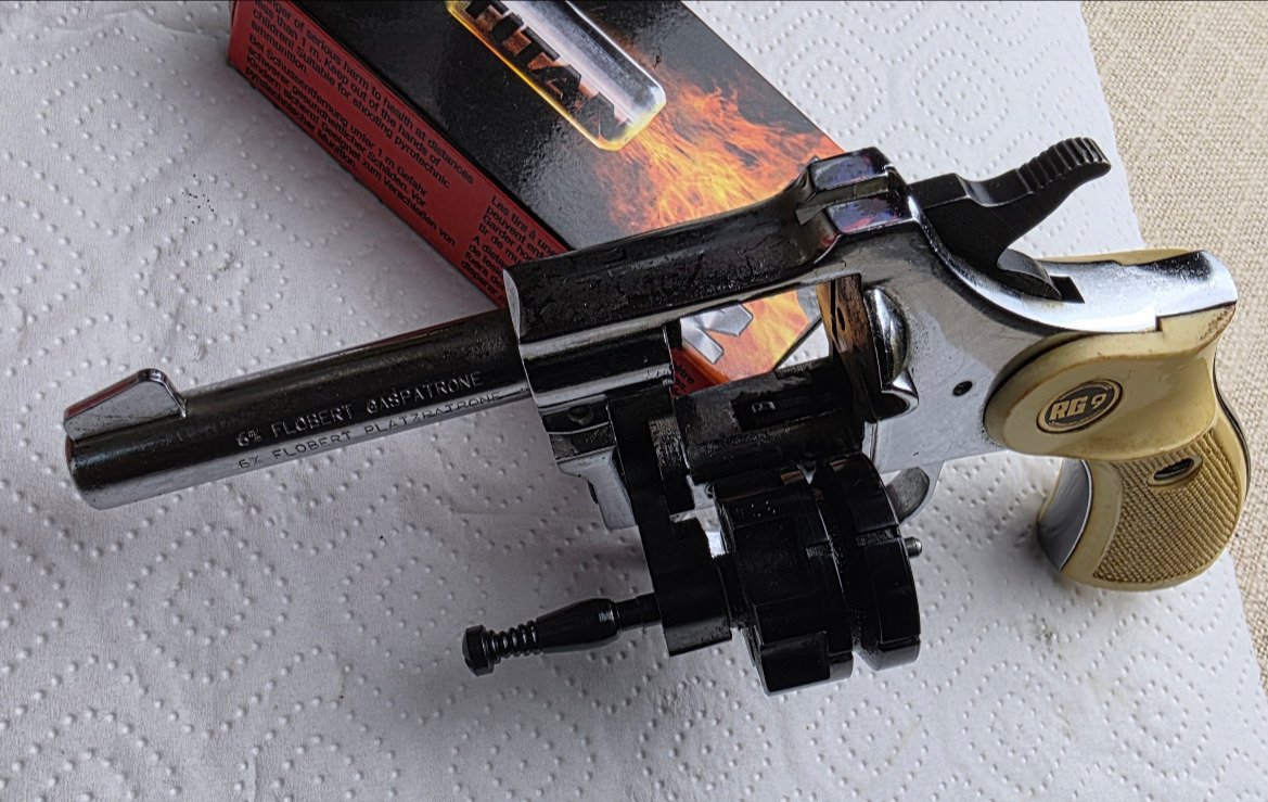 RÖHM RG 9 – PTB 46-69 – 6 mm Flobert Knall – früher Schreckschussrevolver – Bild 4
