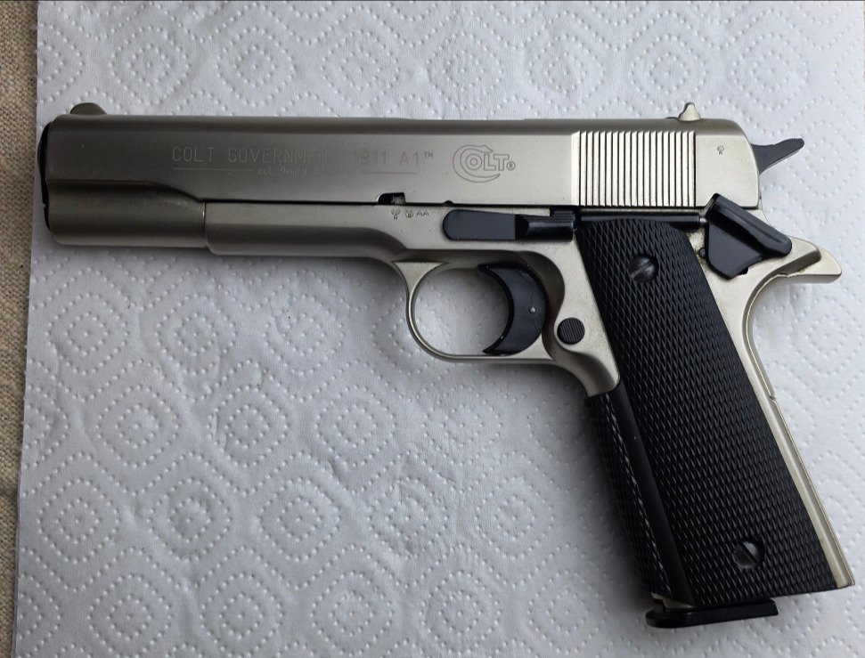 COLT GOVERNMENT 1911 A1 – PTB 638 – 9 mm P.A.K. – silberfarbene Ausführung – Bild 1