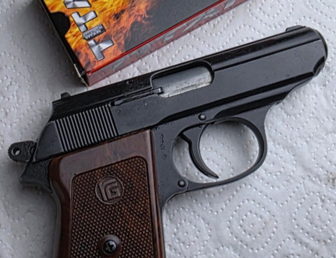 RÖHM RG 800 – PTB 300 – 8 mm Knall – ausdrücklich als defekt – Bild 4