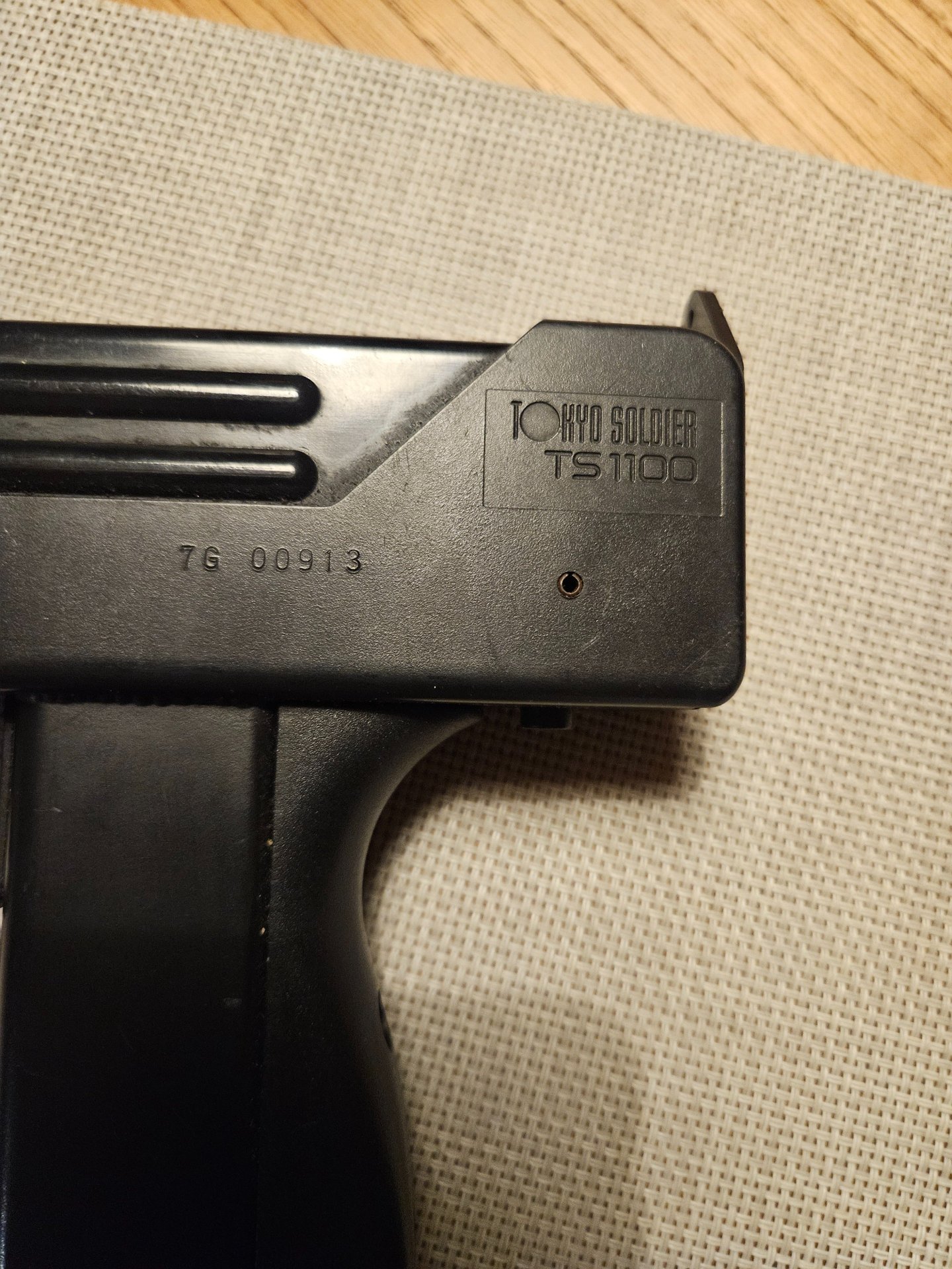 Tokyo Soldier TS 1100 (Mac-10 Design) CO2 Airsoft 6mm BB Umarex mit „F“ – Bild 3