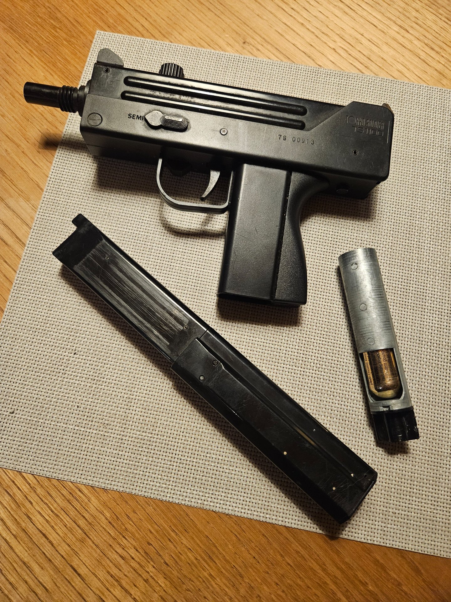 Tokyo Soldier TS 1100 (Mac-10 Design) CO2 Airsoft 6mm BB Umarex mit „F“ – Bild 5