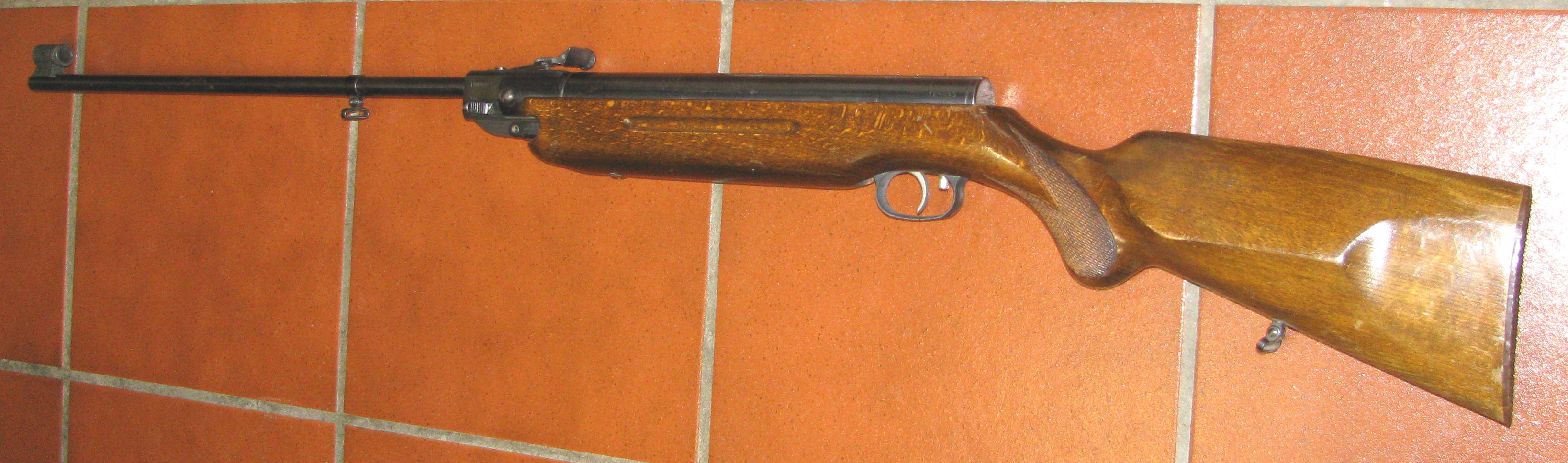 Altes BURGO Luftgewehr in Kal. 4,5mm mit der Nummer 124850 ohne F - Zeichen, lange vor 1970 – Bild 1