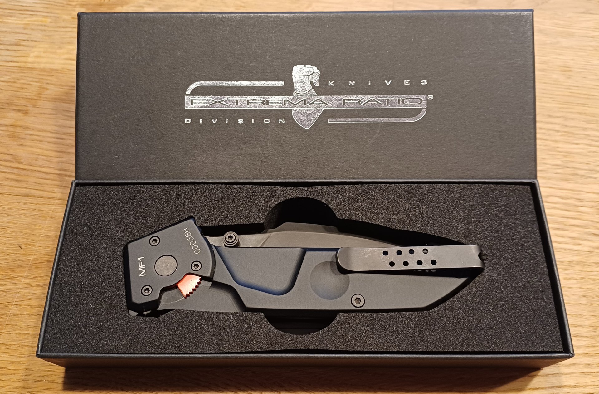 Extrema Ratio MF1 Black Vitrinenmodell – Bild 4