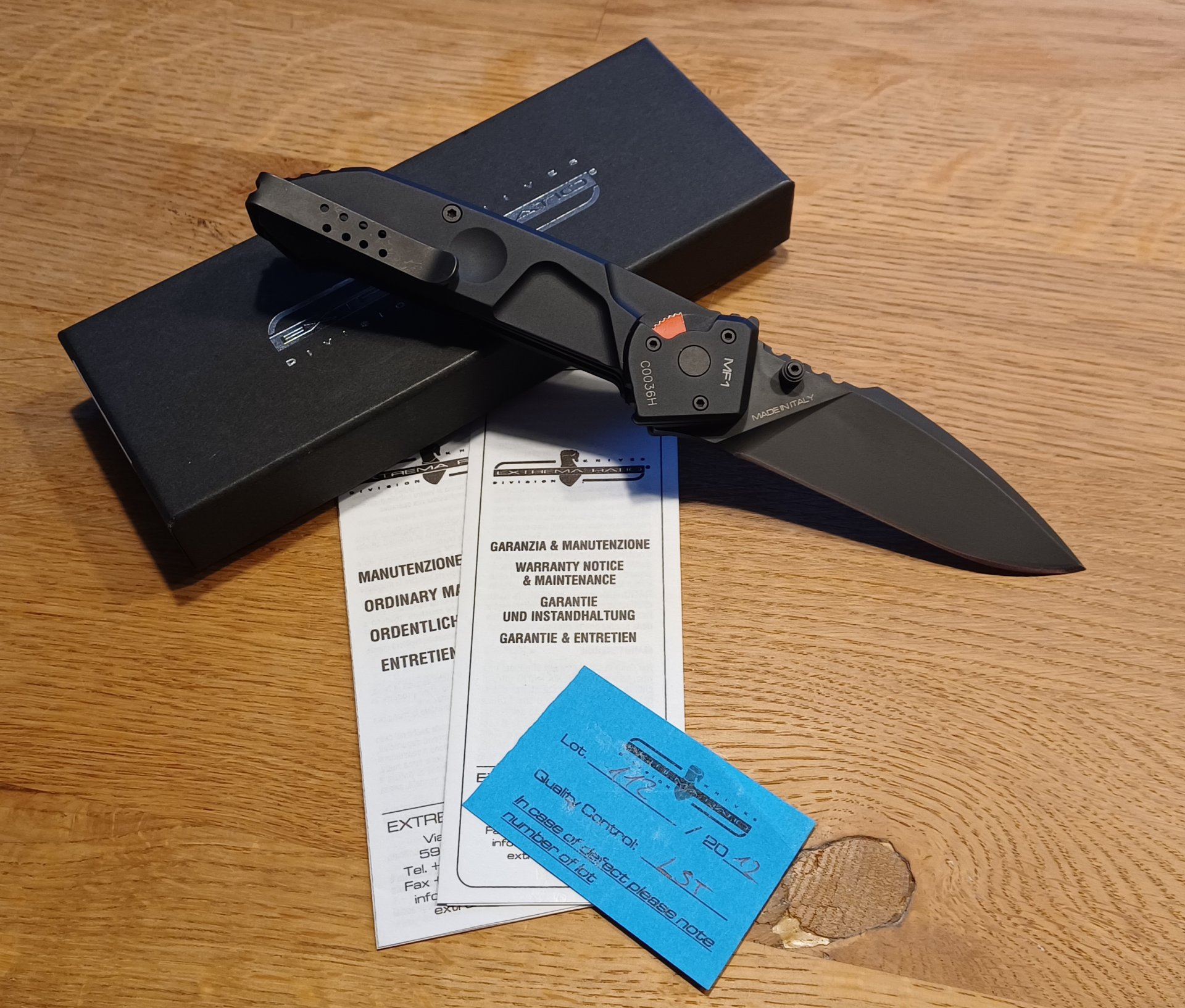 Extrema Ratio MF1 Black Vitrinenmodell – Bild 1