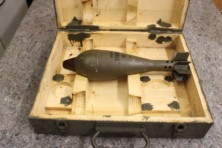 Granate 80 mm in Holzkiste Deko Munition Sammler – Bild 1