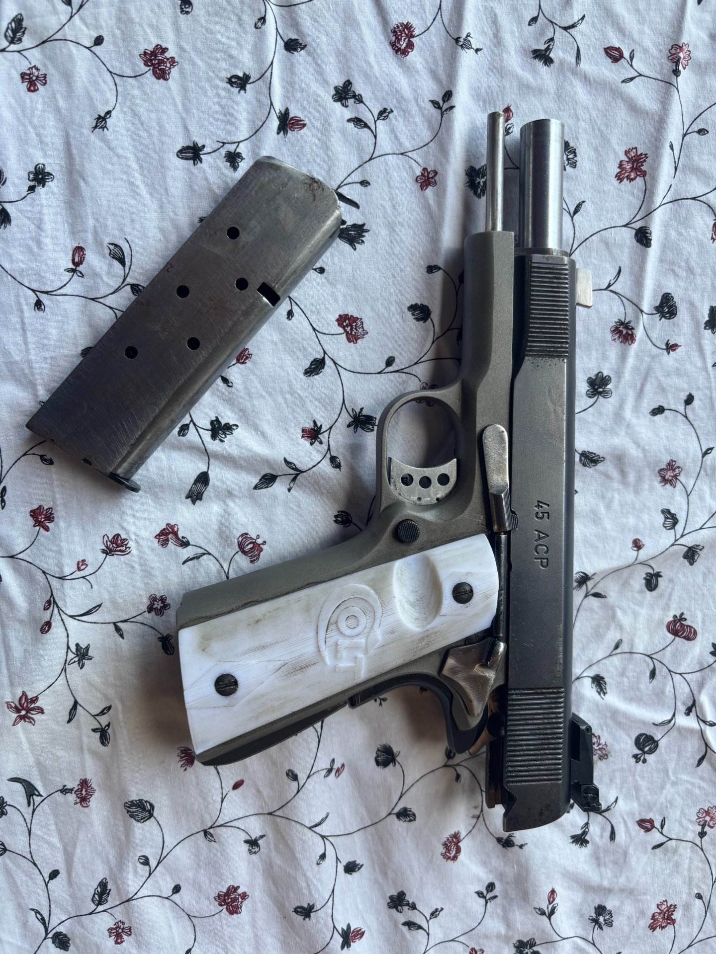 Pistole 45 ACP 1911 A1 (Norinco???) – Bild 2