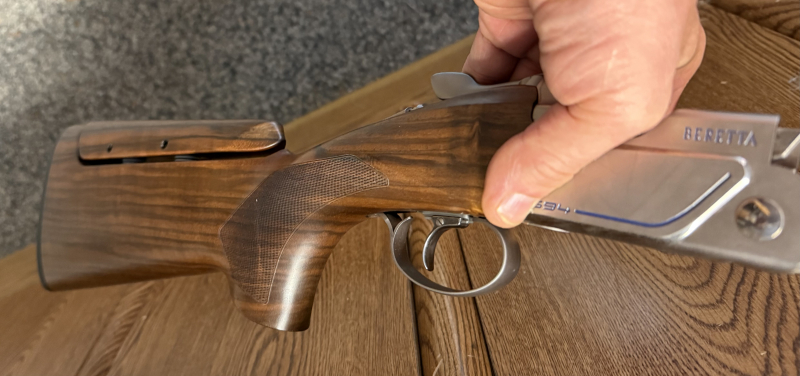 Beretta 694 Sporting AS 12/76, 76cm Läufe, Wechselchokes ausgesuchtes Top Holz zum Sonderpreis – Bild 2