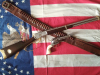 John Wayne Winchester und Colt SAA