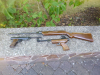 Ein Luftgewehr und Zwei Pistolen