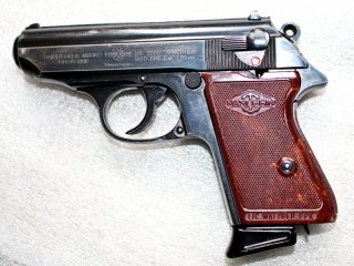 MANURHIN PPK Pistole in 7,65mm Brown.
