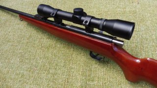 Voere mit 5 Schuss Magazin kal. .22lfb. mit neuem ZFR 4x32 nicht nur für Jäger.