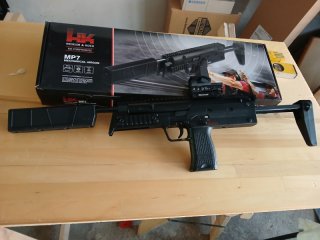 Verk, meine H&K MP7 mit Red Dot