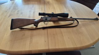 Reptierbüchse Blaser R93 Kal. 9,3x64 mit Optiken