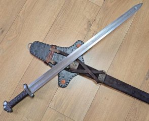 Frühes Wikingerschwert Godfred 8.Jh. mit scharfer Damastklinge