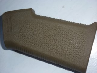 Magpul, MOE AR 15 Griff FDE