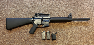 gebrauchte SL-Büchse Sabre Defence XR15 im Kal. 9 mm Luger, sportlich zugelassen.