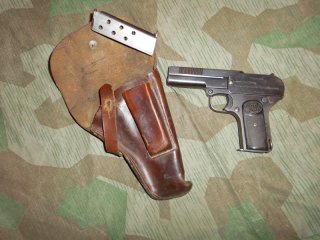 TOP 1A Dreyse Sömmerda Mod. 1907 in 7,65mm mit Holster und Ersatzmagazin TOP