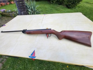 Schönes BURGO Luftgewehr ohne F-Zeichen