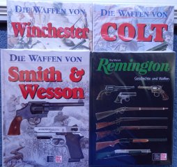 4 Bücher " DIE WAFFEN VON COLT "