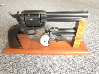 Colt Peacemaker Druckluftpistole CO2 mit Deko-Derringer