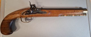 Kentuckian Kal. .45 Perkussionspistole, Hersteller AC
