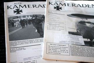 2 Hefte ALTE KAMERADEN - Zur Zeitgeschichte Aus dem Kampfgeschenen u.a…