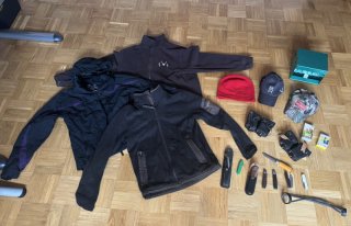 Konvolut Jagdsachen Zubehör Bekleidung Victorinox Härkila ( Kein Blaser Merkel Mauser )