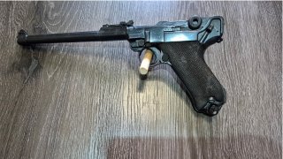 DWM Lange Pistole 08 Artillerie (ARI) mit Leder-Holster & Anschlagschaft – Aus Sammlung – Guter Zust