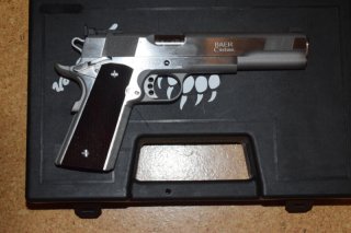 Les Baer Concept V in 0,45 ACP