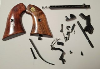 Reck R30 4mm lang Revolver - GRIFFSCHALEN+KLEINTEILE -