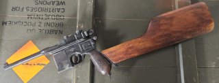 Mauser C96 Deko-Pistole mit Anschlagschaft