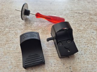Red Dot Doctor mit MAK Adapter für EAW Schwenkmontage