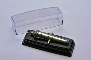 Anstecker Kanonenrohr