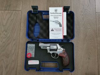 Smith & Wesson 629-6 DeLuxe 3" .44Mag im original Koffer