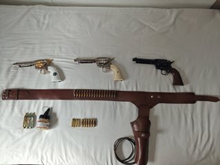 3x Colt Single Action Army 45,