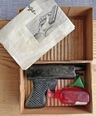 Seltene historische Kennzeichnungs-Spritzpistole „Gelle“ Wien – komplett mit OVP & Originalprospekt