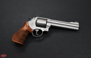 Smith & Wesson Revolver Mod. 629-4 ".44 Classic Champion", Kal. .44 Rem Mag
