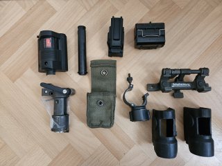 Konvolut Bundeswehr Optik & Zubehör – Heckler & Koch / Hensoldt (G36, G3, MP5, SEM)